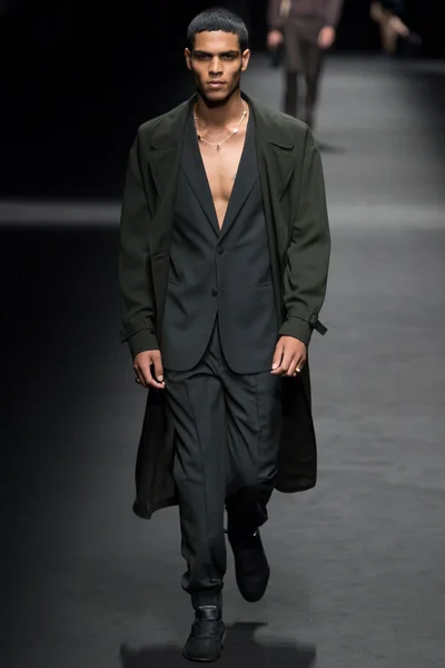 Look 2